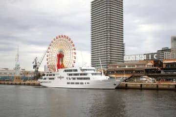 [神戶市]-搭乘以江戶時代巨輪為模型的遊船，欣賞海上風景