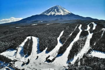 如何前往可以在富士山玩雪的“富士天滑雪場”