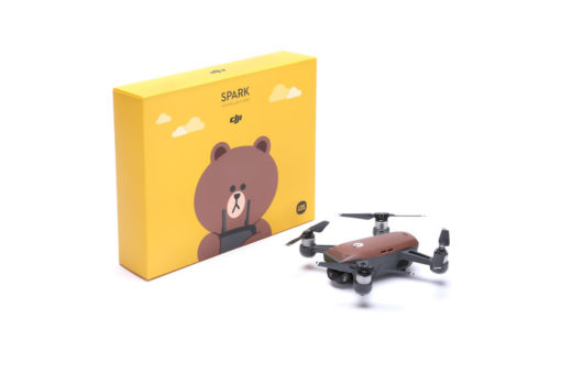 DJI 與 LINE FRIENDS 合作推出首款卡通無人機：LINE FRIENDS(熊大) | Spark 操控套裝