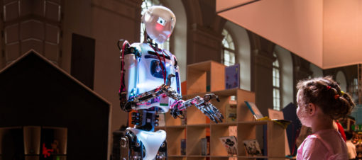香港科技園培育計劃成員澳谷智能即將推出首台商用機器人