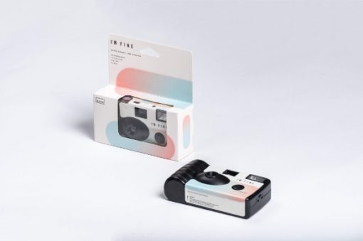 I’M FINE 一次性 35mm 菲林相機將於本地音樂盛典 Clockenflap 率先開售