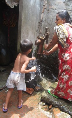 簡單的水處理系統發明「aquatabs-flo」將幫助拯救孩子們的生命