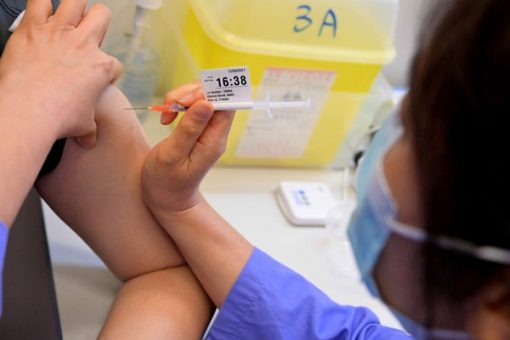 新冠疫苗累計接種逾788萬劑