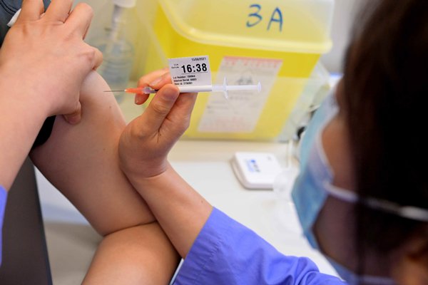 新冠疫苗累計接種逾811萬劑