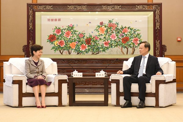 林鄭月娥晤重慶市領導