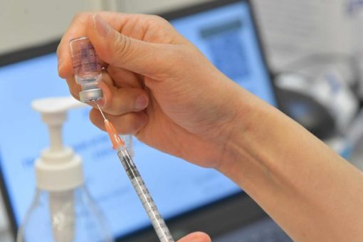 新冠疫苗接種監測更新