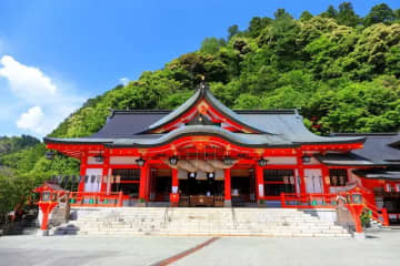 【京都】美到令人屏息的千本鳥居「伏見稻荷大社」｜繪馬、交通、周邊景點＆美食