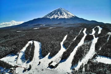 【山梨】在距離東京新宿90分鐘車程的富士天滑雪場享受一日滑雪之旅！